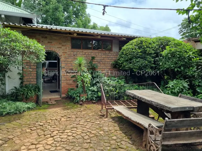 5 Bedroom House for Sale in Milton Park, Harare