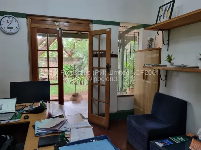 5 Bedroom House for Sale in Milton Park, Harare