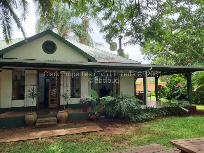 5 Bedroom House for Sale in Milton Park, Harare
