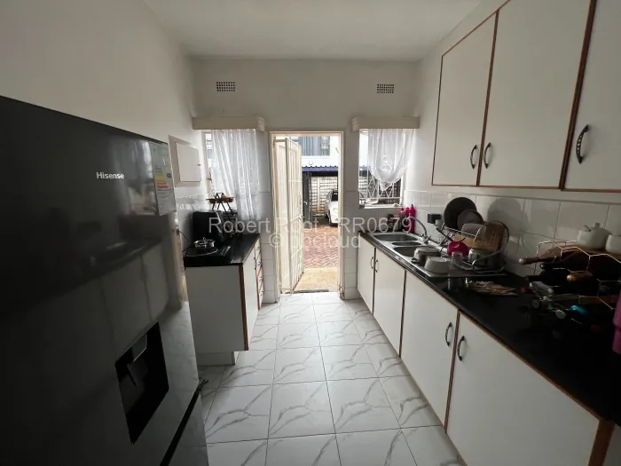 Townhouse/Complex/Cluster for Sale in Avondale, Harare