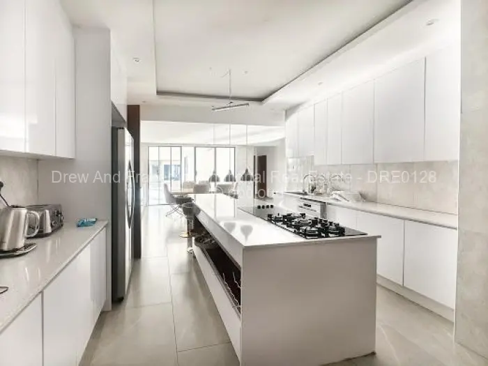 Townhouse/Cluster for Sale in Arlington, Harare