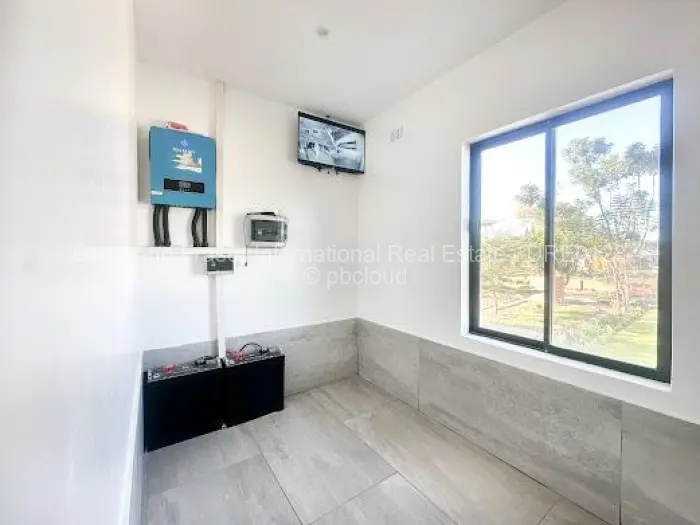 Townhouse/Cluster for Sale in Arlington, Harare