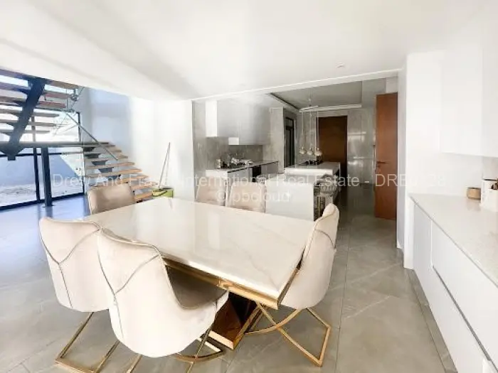 Townhouse/Cluster for Sale in Arlington, Harare