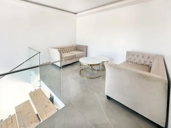 Townhouse/Cluster for Sale in Arlington, Harare