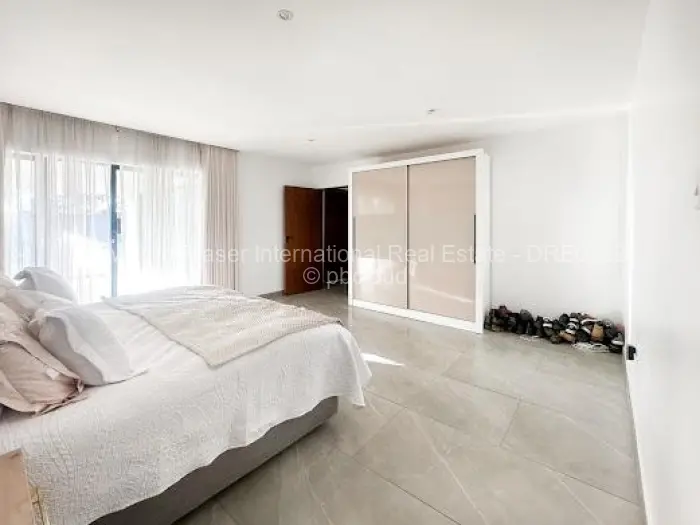 Townhouse/Cluster for Sale in Arlington, Harare