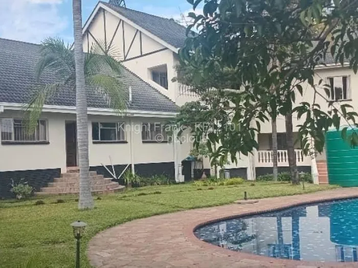 5 Bedroom House for Sale in Glen Lorne, Harare