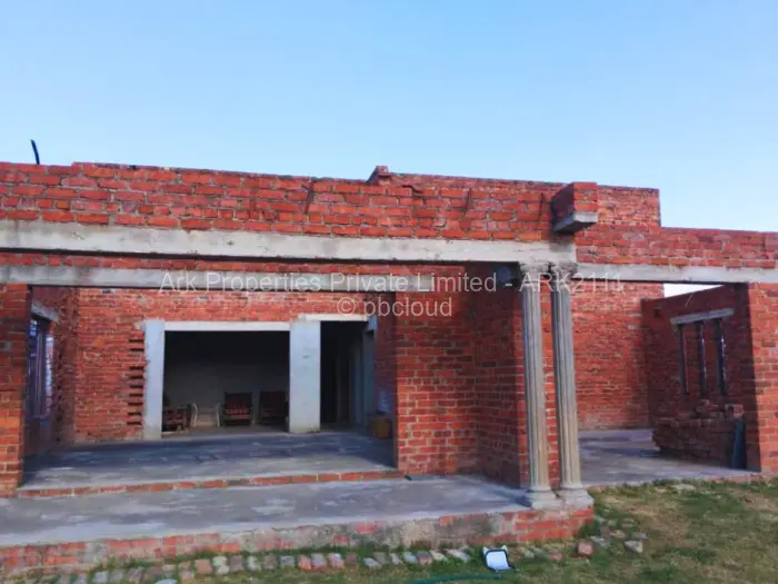 5 Bedroom House for Sale in Waterfalls, Harare