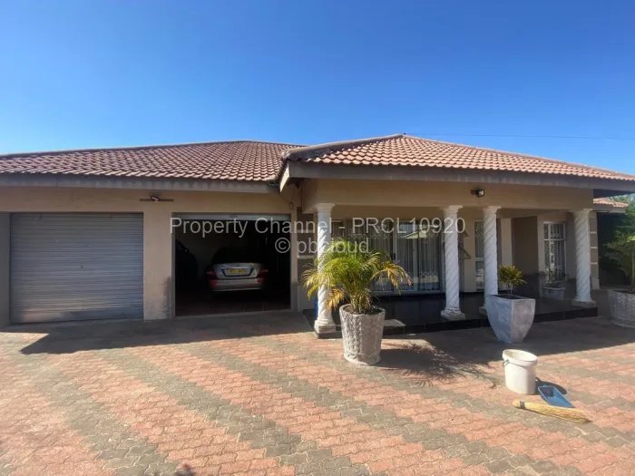 4 Bedroom House for Sale in Zimre Park, Harare