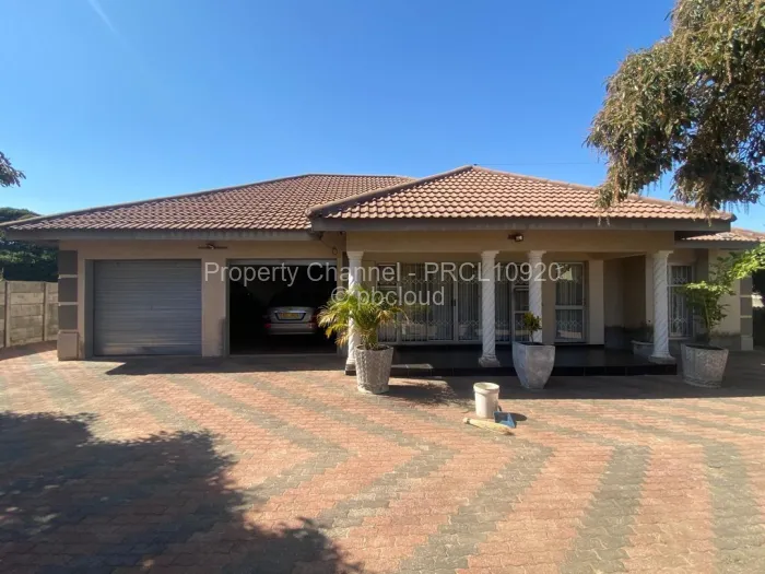 4 Bedroom House for Sale in Zimre Park, Harare