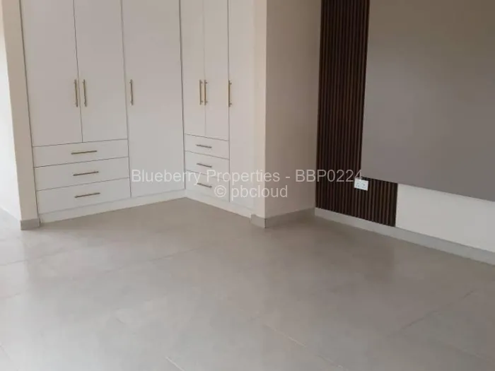 Townhouse/Cluster for Sale in Marlborough, Harare