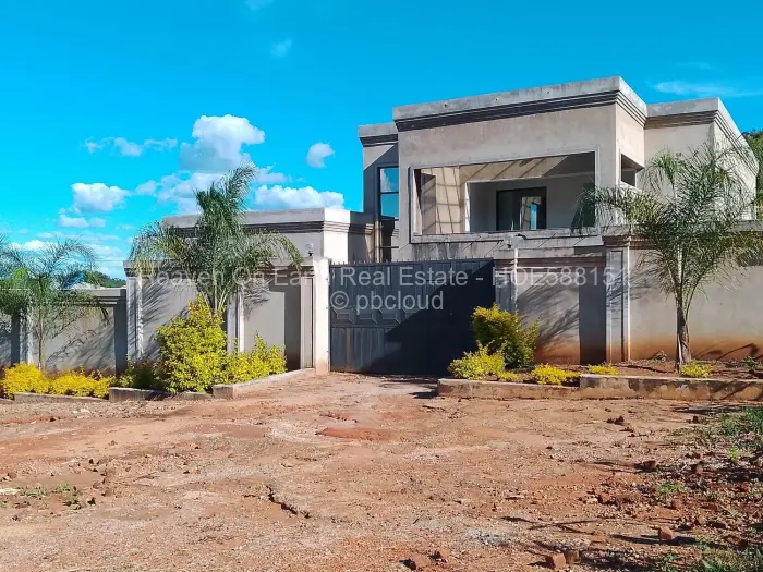 5 Bedroom House for Sale in Crowhill Views, Harare