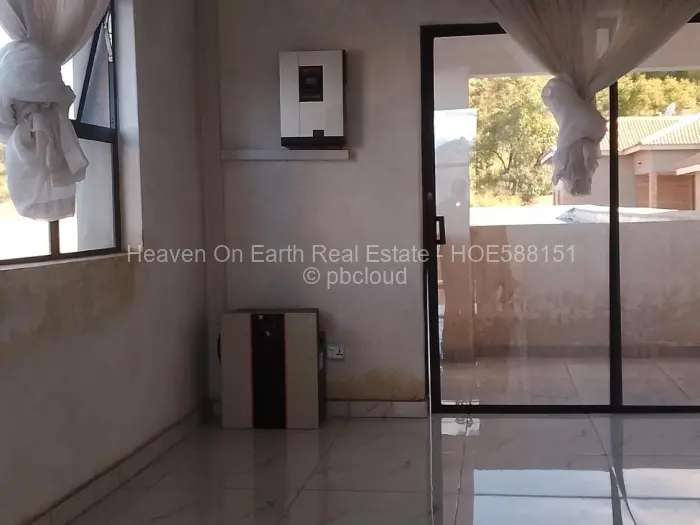 5 Bedroom House for Sale in Crowhill Views, Harare