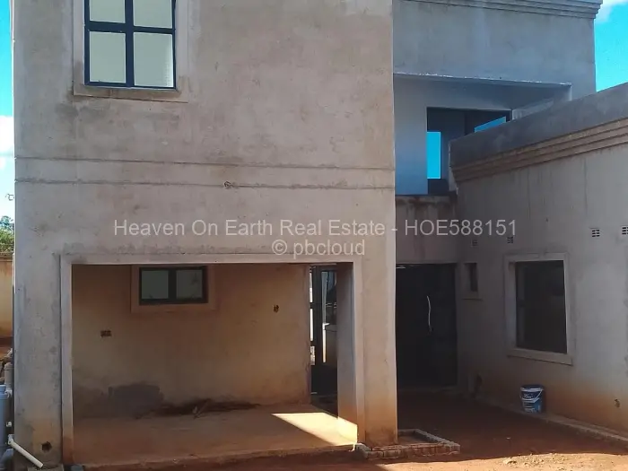 5 Bedroom House for Sale in Crowhill Views, Harare