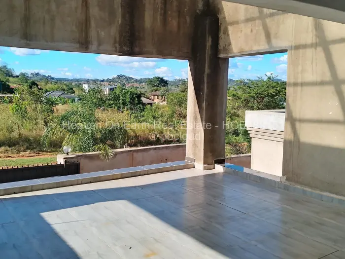 5 Bedroom House for Sale in Crowhill Views, Harare