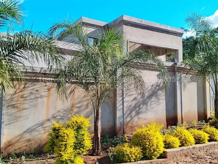 5 Bedroom House for Sale in Crowhill Views, Harare
