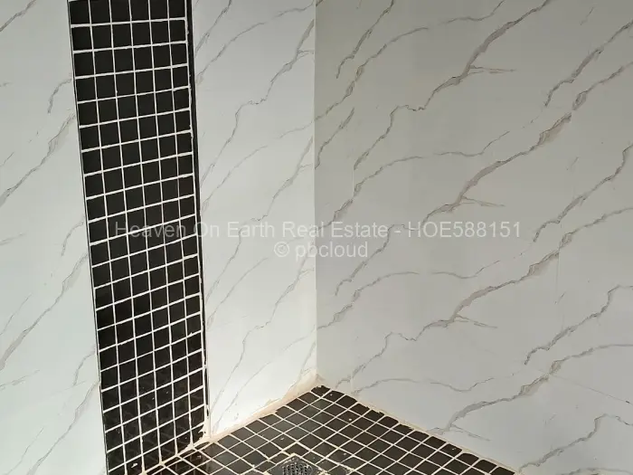 5 Bedroom House for Sale in Crowhill Views, Harare