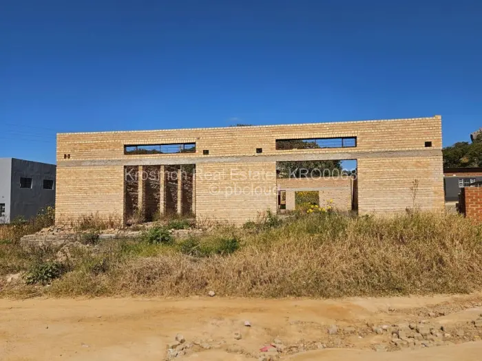 Warehouse/Industrial for Sale in Macheke, Macheke