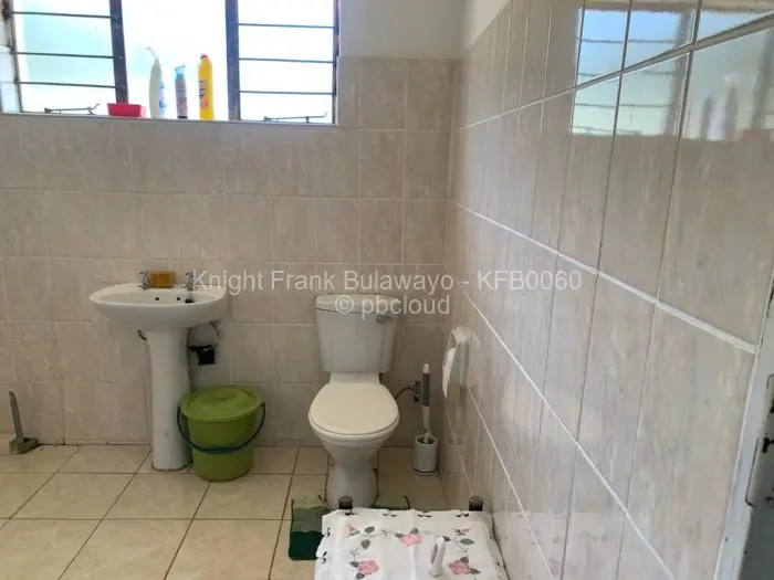 4 Bedroom House for Sale in Killarney, Bulawayo