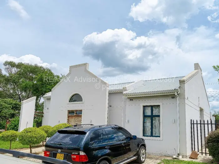 Townhouse/Cluster for Sale in Arlington, Harare