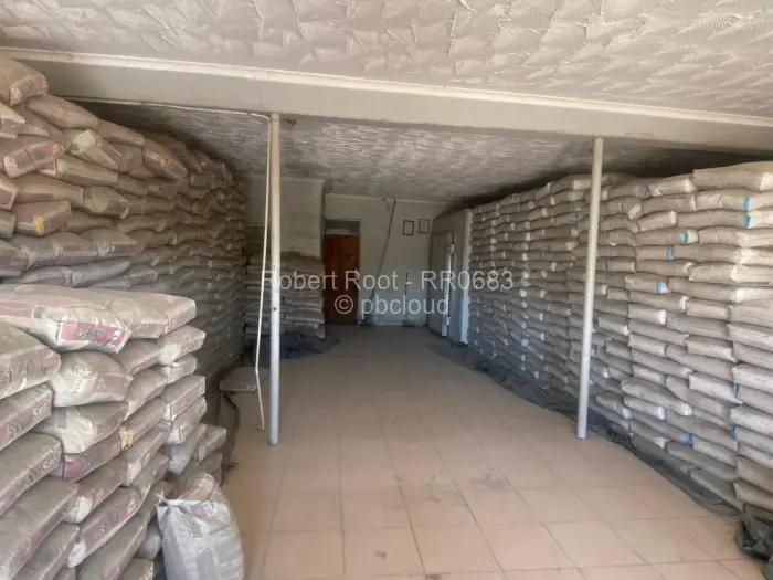 Warehouse/Industrial for Sale in Chitungwiza, Chitungwiza
