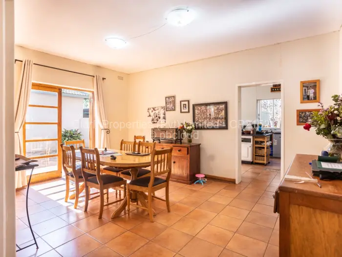 7 Bedroom House for Sale in Chisipite, Harare