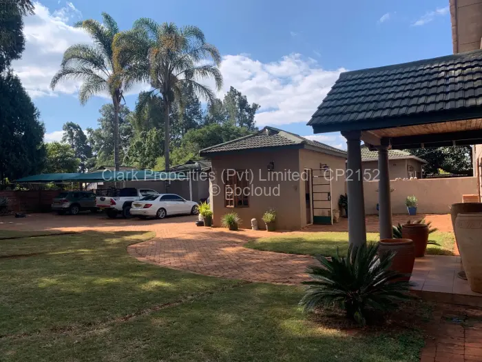 7 Bedroom House for Sale in Chisipite, Harare