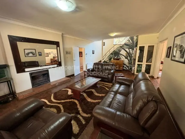 7 Bedroom House for Sale in Chisipite, Harare
