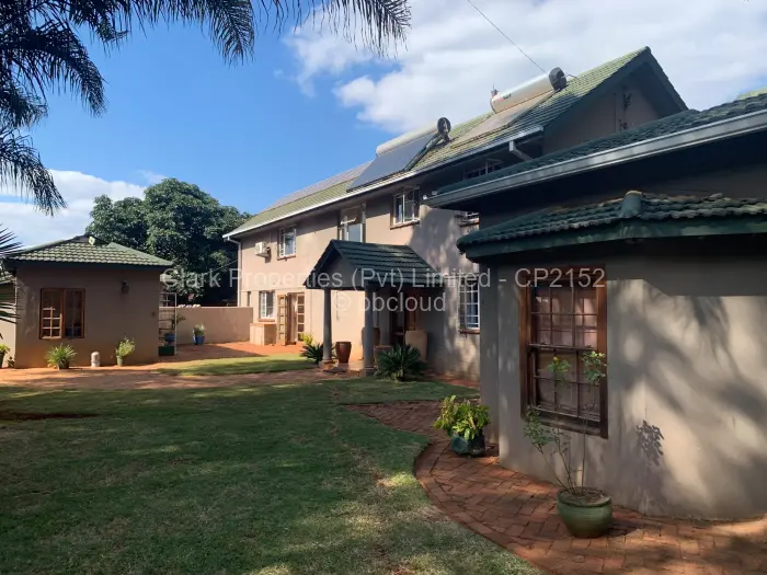 7 Bedroom House for Sale in Chisipite, Harare