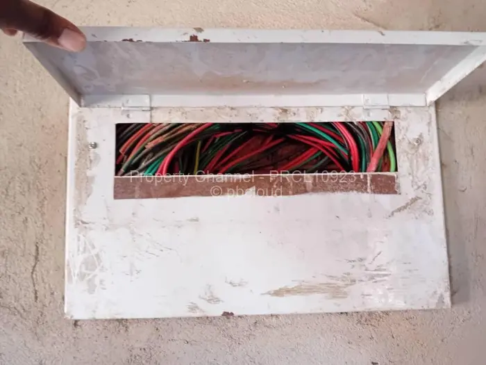 5 Bedroom House for Sale in Sandton Park, Harare