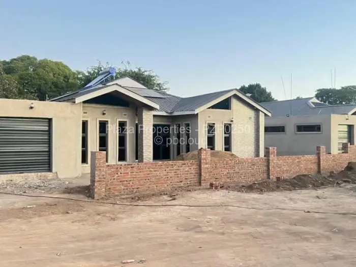 Townhouse/Complex/Cluster for Sale in Hatfield, Harare