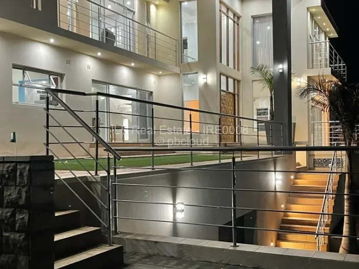 8 Bedroom House for Sale in Greystone Park, Harare