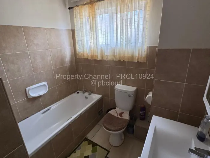 Townhouse/Complex/Cluster to Rent in Marlborough, Harare