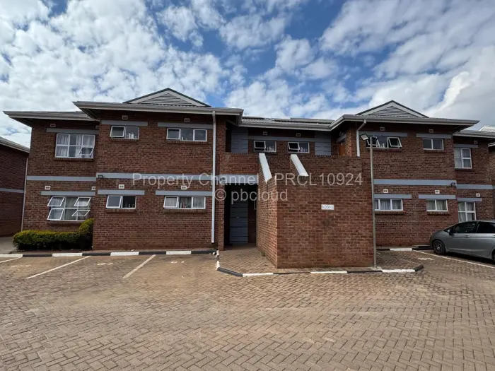 Townhouse/Complex/Cluster to Rent in Marlborough, Harare