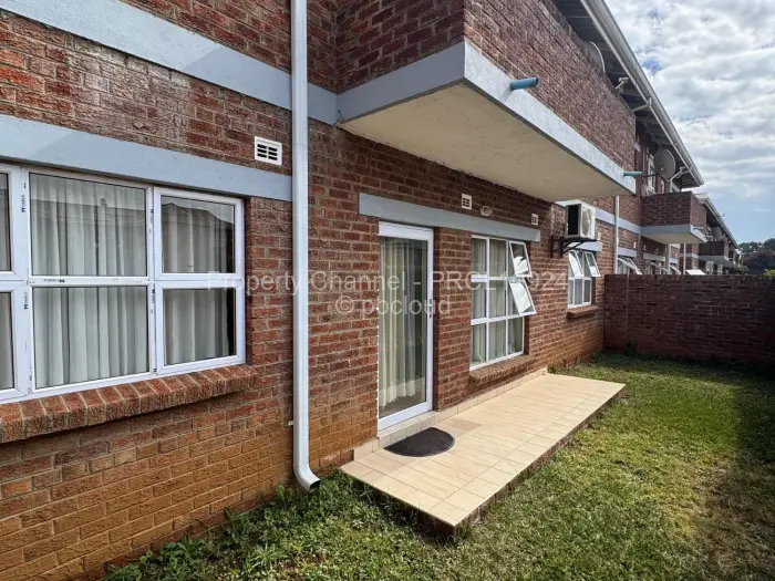 Townhouse/Complex/Cluster to Rent in Marlborough, Harare