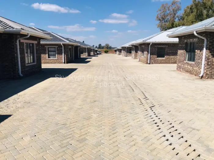 Townhouse/Complex/Cluster for Sale in Marlborough, Harare