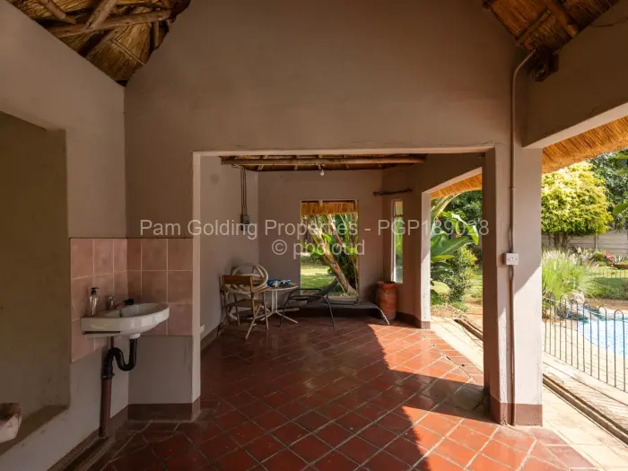 8 Bedroom House for Sale in Borrowdale, Harare