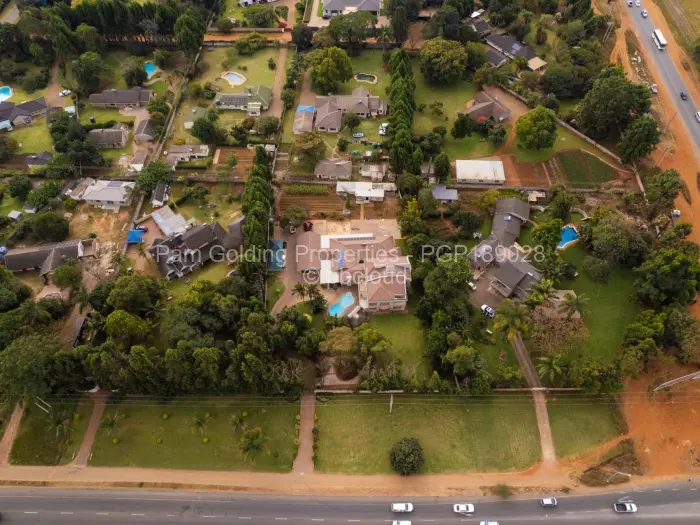 8 Bedroom House for Sale in Borrowdale, Harare