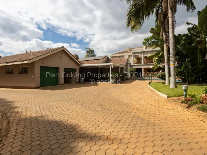 8 Bedroom House for Sale in Borrowdale, Harare