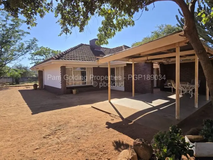 3 Bedroom House for Sale in Matsheumhlope, Bulawayo