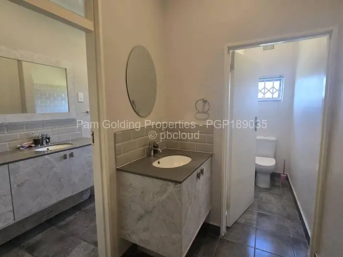 5 Bedroom House for Sale in Trenance, Bulawayo