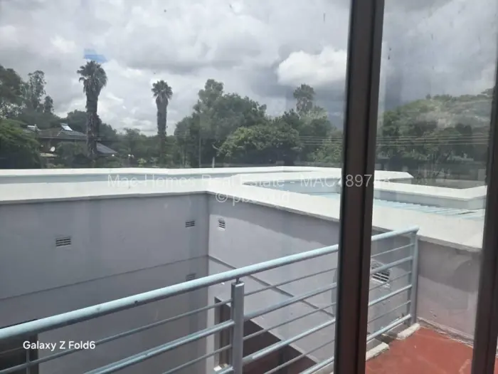 6 Bedroom House for Sale in Gunhill, Harare