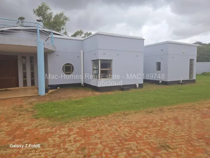 6 Bedroom House for Sale in Gunhill, Harare