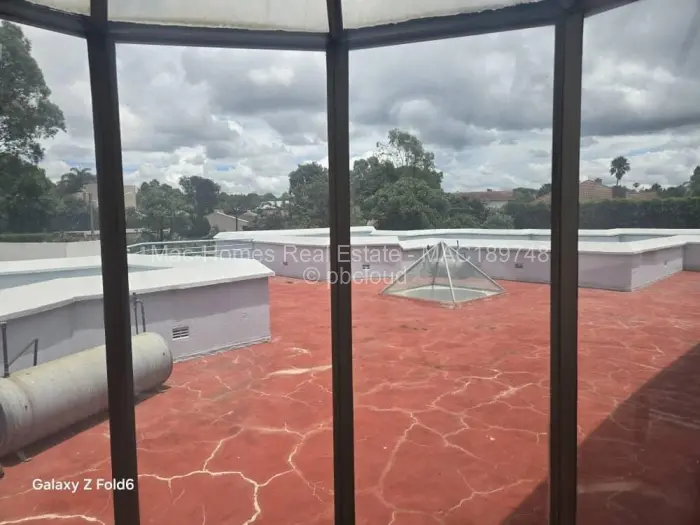 6 Bedroom House for Sale in Gunhill, Harare