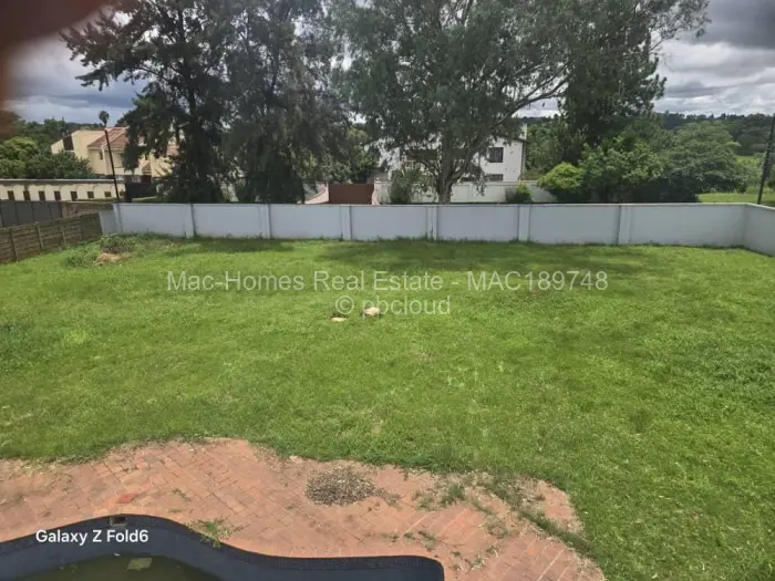6 Bedroom House for Sale in Gunhill, Harare