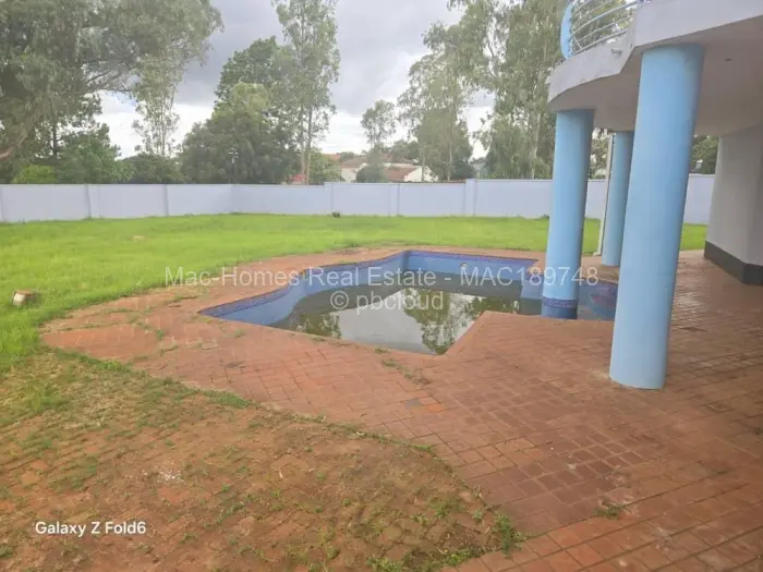 6 Bedroom House for Sale in Gunhill, Harare