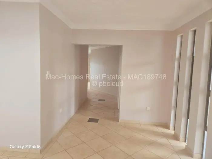 6 Bedroom House for Sale in Gunhill, Harare