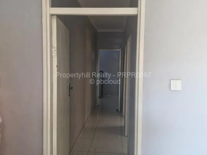 4 Bedroom House for Sale in Madokero Estates, Harare