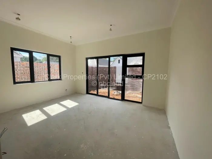 Townhouse/Complex/Cluster for Sale in Pomona, Harare