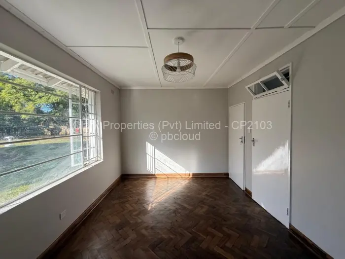 Commercial Property to Rent in Marlborough