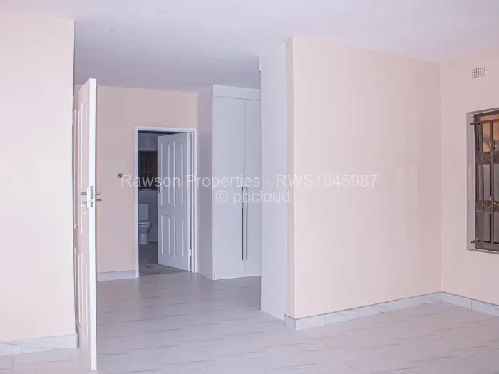 4 Bedroom House for Sale in Falcon Park, Harare